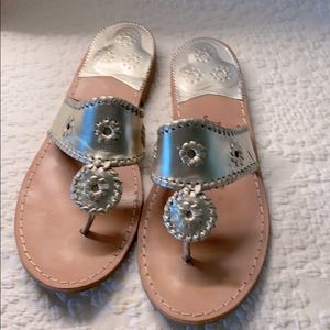 Jack Rogers Hampton Flat sandals 10 W in platinum